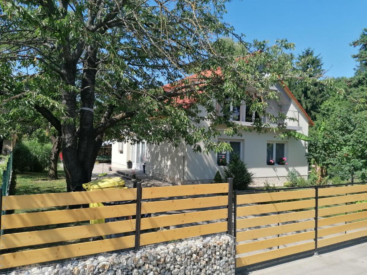 Apartamento Angéla Ház Balatonberény Exterior foto